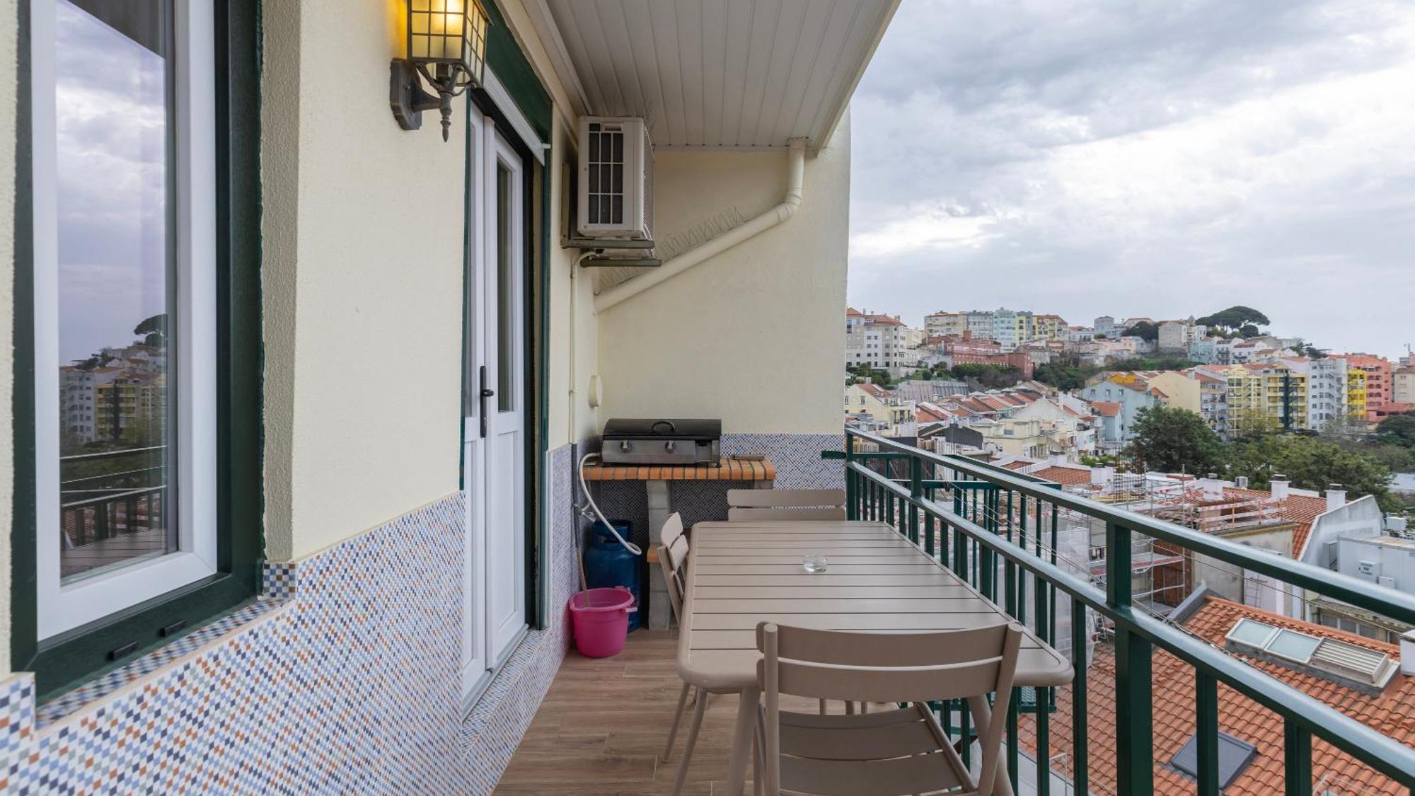 Amazing View Apartment By Lovelystay Lisbon Exterior photo